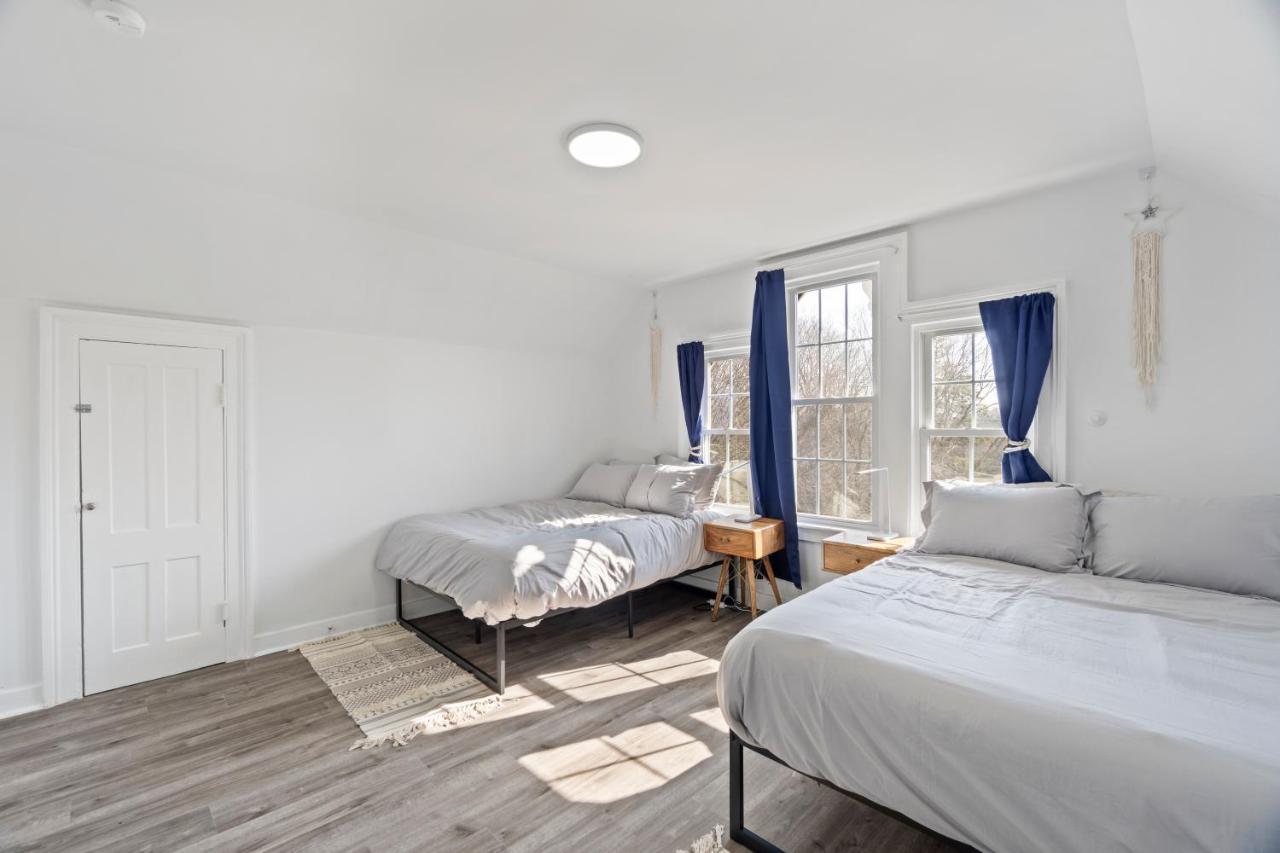 Апартаменты Cozy Gem In The Heart Of East Rock With Free Parking Near Yale And Dt Нью-Хейвен Экстерьер фото