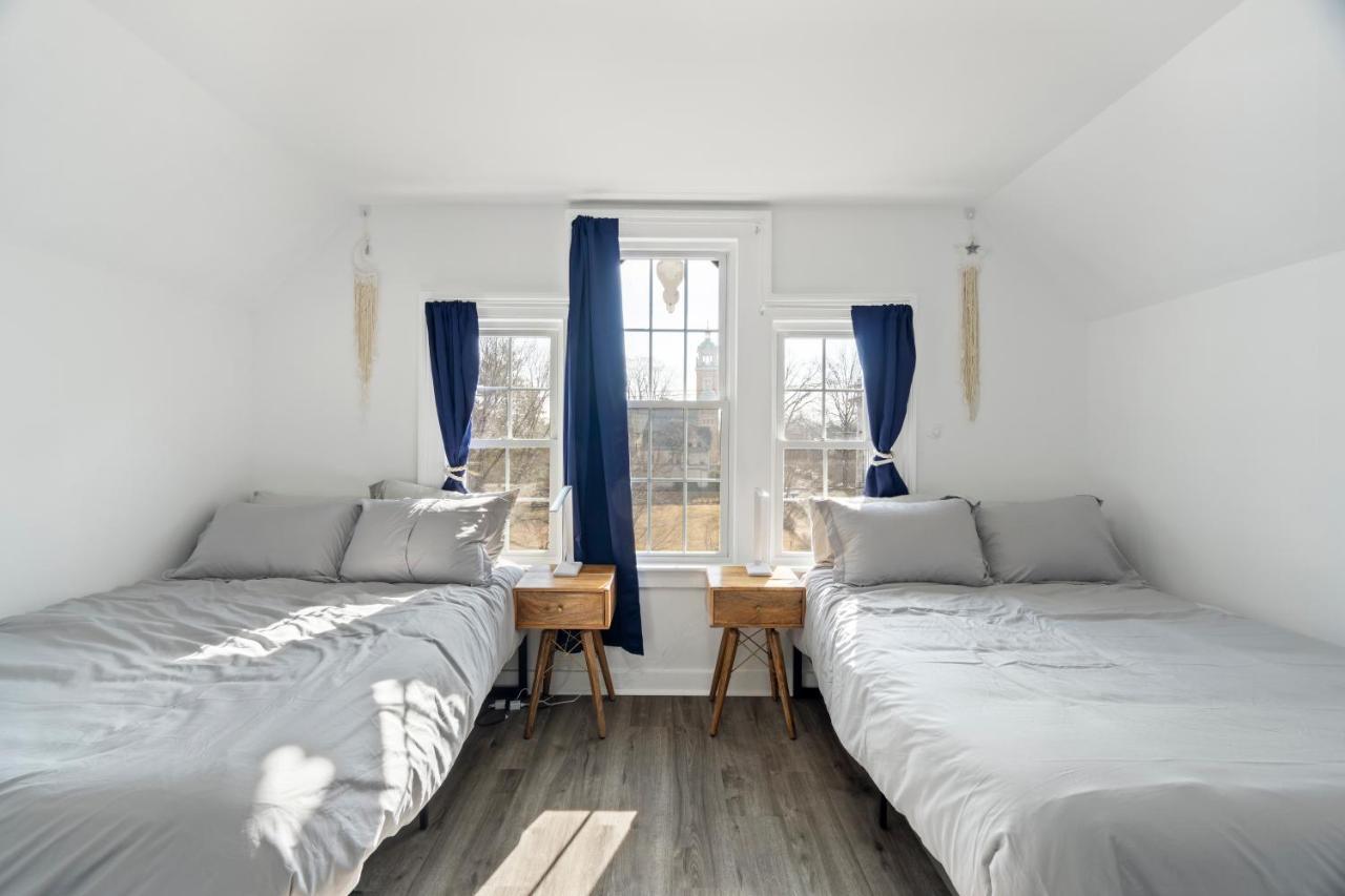 Апартаменты Cozy Gem In The Heart Of East Rock With Free Parking Near Yale And Dt Нью-Хейвен Экстерьер фото