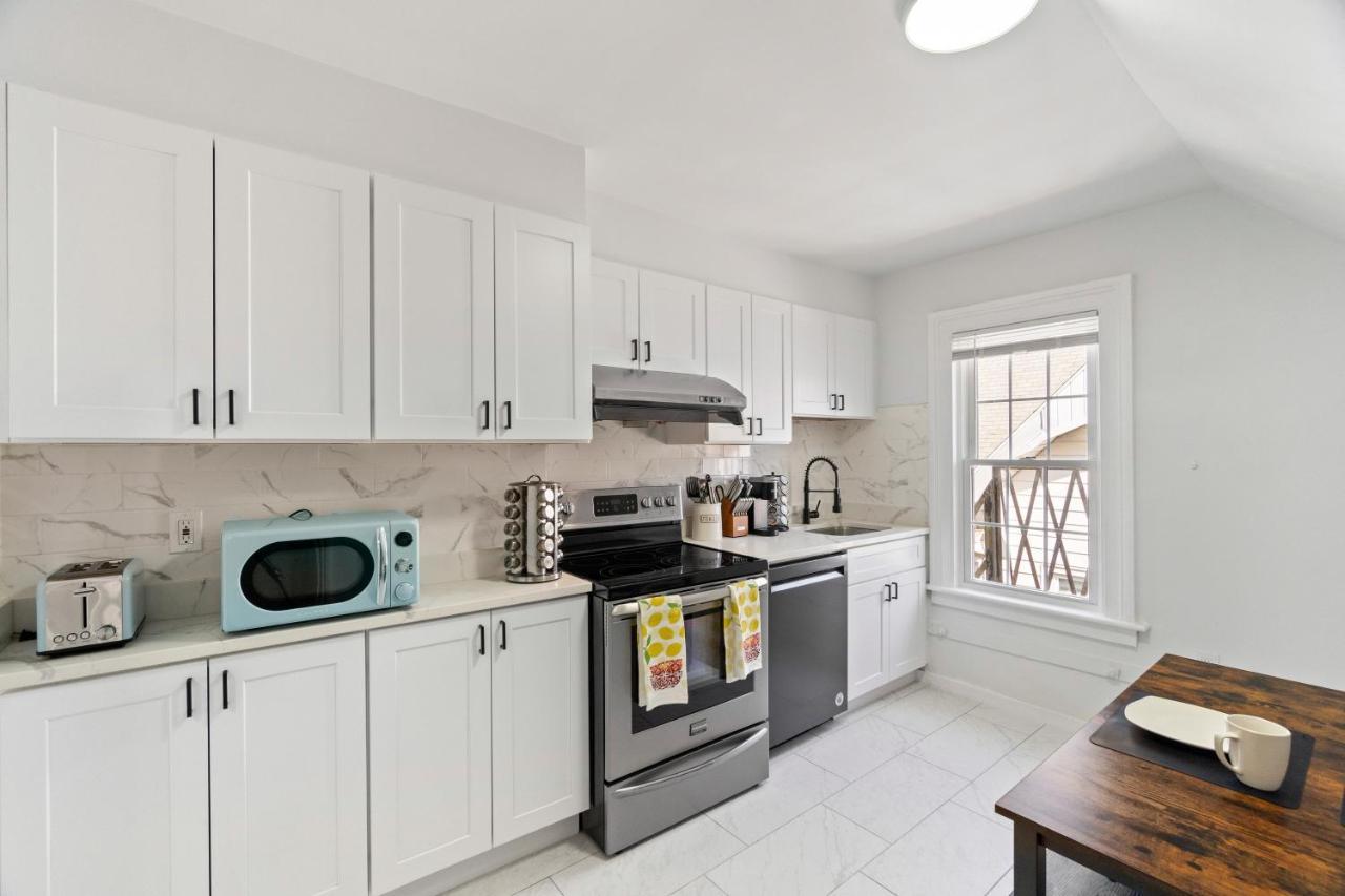 Апартаменты Cozy Gem In The Heart Of East Rock With Free Parking Near Yale And Dt Нью-Хейвен Экстерьер фото
