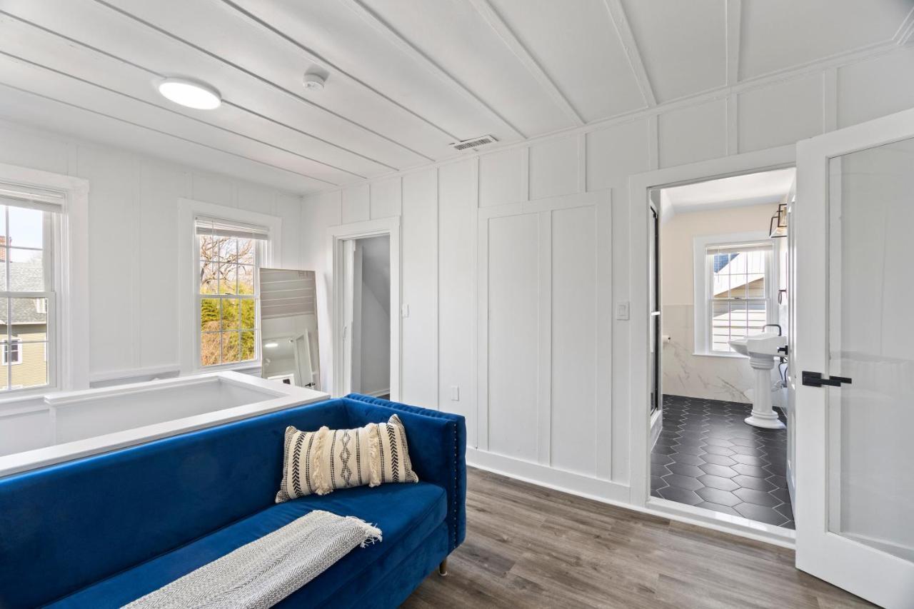 Апартаменты Cozy Gem In The Heart Of East Rock With Free Parking Near Yale And Dt Нью-Хейвен Экстерьер фото